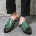 Mules pour hommes en motif crocodile vert, sans talon, à double boucle monk - 38 / Vert