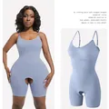 Hellblauer einteiliger Schlankheits-Body mit verstellbaren Trägern für Damen - S / Kleider / Hellblau