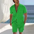 Set estivo casual da uomo verde brillante con camicia a rever e pantaloncini coordinati - Verde erba