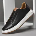 Sneaker casual da uomo in pregiata pelle bovina nera con spessa suola bianca ed elegante - 38 / Scarpe da Board Business Casual(2370) / Nero