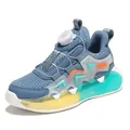 Blaue Kinder-Sportschuhe mit Drehverschluss und weicher, strapazierfähiger Sohle - Denim-Blau