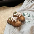 Braune Wildleder-Sneaker für Kleinkinder mit weichem weißem Futter und Gummisohle - Größe 16 (Innenlänge 12 cm, Fußlänge 11-11,5 cm) / Gelb (Fleece-gefüttert)