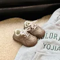 Braune Lauflernschuhe für Kleinkinder mit weichen Sohlen und warmem Fleecefutter. - Größe 16 (Innenlänge 12 cm, Fußlänge 11-11,5 cm) / Khaki (Fleece gefüttert)