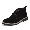 Classici stivali da uomo in pelle scamosciata nera in stile inglese con design retrò - 38 / Vestibilità regolare / Nero