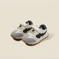 Cream-white toddler sports shoes with black heart pattern and easy Velcro straps - Gray