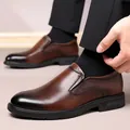 Zapatos de vestir para hombre en cuero marrón con punta degradada y estilo slip-on. - 38 / Mocasines (1607-26) / Marrón sin Cordones