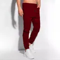 Herren Jogginghose in Burgunderrot für Fitness und Freizeit in schmaler Passform - S / Unterteile / Rot
