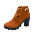 Elegante braune Schnürstiefeletten mit hohem Absatz, runder Kappe und Metallschnalle - 35 / Gelbbraun
