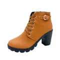Stilvolle braune Stiefeletten mit hohem Absatz, Zierschnalle und stabilem Blockabsatz. - Khaki