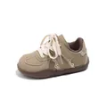Scarpe casual cachi per bambini con eleganti dettagli in pizzo bianco e suola morbida - Verde