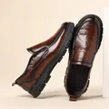 Premium donkerbruine heren business casual loafers van leer met dikke antislipzolen - Bruin