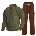 Ensemble en velours côtelé pour hommes avec chemise Henley olive et pantalon marron. - S / Haut Et Bas / Vert armée et rouge brique