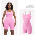 Roze corrigerende bodysuit voor dames met buikcontrole en verstelbare bandjes voor afslanken - S / Dresses / Roze