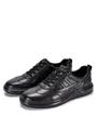 Vista detallada de las zapatillas casuales de cuero genuino negro para hombre con suela blanda. - 38 / Negro