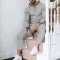 Grauer Herren Waffelstrick-Trainingsanzug mit Karomuster-Kapuze Details - Grau / S