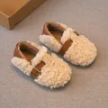 Mocasines cómodos para niños de piel de oveja rizada con correa de hebilla marrón - Talla 21 Interior 13.0cm / Blanco Roto