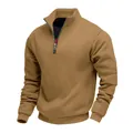 Détail du sweat-shirt pour hommes kaki avec col montant et fermeture éclair quart de zip - Chameau