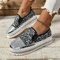 Zapatos casuales de mujer con plataforma y pedrería brillante para un estilo otoñal chic. - Negro