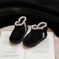 Stivali da neve neri per bambini con bordo all'uncinetto e calda fodera in pile - Taglia 29 (18.5cm) / Nero