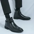 Bottines Chelsea classiques en cuir noir avec fermeture éclair et boucle - 38 / Noir