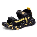 Sportliche Kinder Sandalen in Schwarz und Gelb mit verstellbaren Klettverschlüssen - Schwarz & Gold
