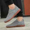 Chaussures de marche décontractées gris en tissage volant avec semelle en caoutchouc brun - 36 / Gris