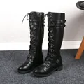 Bottes de combat punk noires pour femmes avec boucles multiples et détails cloutés - 38 / Style à lacets / Noir