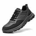 Zapatos deportivos casuales para hombre en cuero gris y negro con suela suave y cómoda - Gris