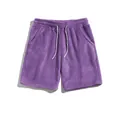 Premium Herren Sportshorts aus lila Korallenvlies mit verstellbarem Kordelzug am Bund - Lila