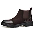 Botines Chelsea de hombre en ante marrón con punta grabada de cocodrilo y suela gruesa. - 38 / Marrón