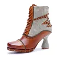 Bottines en cuir vintage et denim avec rivets en laiton et détails de lacets vue de profil - 36 / Marron