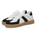 Stijlvolle German Army Trainer schoenen met 6cm verhoging en rubberen zool - 35 / Wit en Zwart (Platte Zool)
