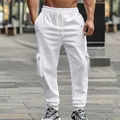 Weiße Herren-Cargohose mit Fleecefutter, Kordelzug und praktischen Taschen - Weiß