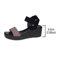 Eleganti sandali con zeppa da donna con cinturino elastico e altezza tacco 6,5 cm. - Marrone lino