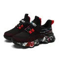 Zapatillas de running transpirables negro y rojo para niños, suela de graffiti - Negro Rojo