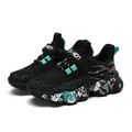 Zapatillas de running transpirables para niños con suela de grafiti y cierre de velcro - Azul Negro