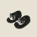 Gemütliche schwarze flauschige Kleinkind-Prinzessin-Schuhe mit gepunkteten Schleifen. - Innenlänge 12.0cm / Schleife Perle Dekor Stil (M22MBX2627) / Schwarz