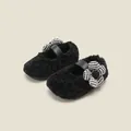 Zapatos de peluche negros para niña con flor de pata de gallo y suela blanda invierno - Longitud Interior 11cm / Estilo Decorativo de Flor de Pata de Gallo (M38MBX6668) / Negro