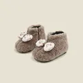 Zapatos de felpa marrones para niños pequeños con lazo floral y suela blanda para invierno - Longitud Interior 11cm / Botines decorados con lazo (M38MBX7527) / Camel