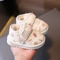 Botas de nieve cálidas para bebé con lindo patrón de oso para niños pequeños - Talla 17 (Longitud Interior 12cm) / Blanco