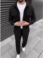 Stijlvol zwart corduroy herenpak met overhemd met lange mouwen en bijpassende broek. - S / Boven En Onder / Zwart