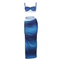 Blaues Ombre-Zweiteiler-Set mit Crop-Top mit geflochtenen Trägern und Maxirock - Blau Druck