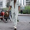 Zweiteiliges Herren-Freizeitset mit gemustertem Kurzarmhemd und passender langer Hose - S / Oberteil Und Unterteil / Grau