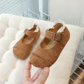 Vintage brown suede Mary Jane shoes for toddler girls with delicate lace trim and metal buckle - Size 21 (13.5cm) / Camel