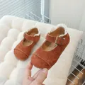 Sweet retro brown suede Mary Jane shoes with delicate lace trim for toddler girls - Size 21 (13.5cm) / Caramel color