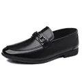 Mocasines de cuero negro para hombre con hebilla metálica decorativa y diseño sin cordones - 38 / Mocasines (21566) / Negro