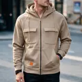 Sudadera con capucha y cremallera para hombre en color caqui con diseño multibolsillos - S / Tops / Caqui