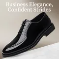 Elegante schwarze Lacklederschuhe für Herren mit Wingtip-Brogue-Details für das Geschäft - Schwarz (5281-3)