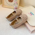 Girls' beige suede Mary Jane shoes with cute bowtie detail - Size 21 Inner Length 13.5CM / Beige