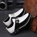 Stilvolle Herren Freizeit-Lederschuhe in Schwarz und Weiß im Korea-Stil - 38 / Weiß